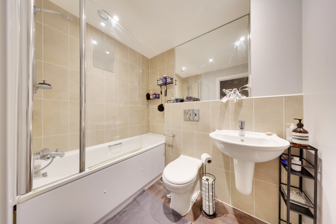 Images for Orchard Grove, Orpington EAID:11e514c9f7e99906cb8dd0ceb0e9edcf BID:1