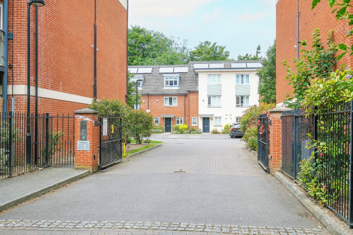 Images for Orchard Grove, Orpington EAID:11e514c9f7e99906cb8dd0ceb0e9edcf BID:1