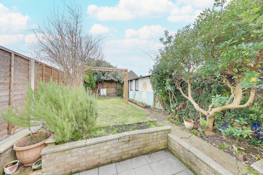 Images for Axtaine Road, Orpington EAID:11e514c9f7e99906cb8dd0ceb0e9edcf BID:1