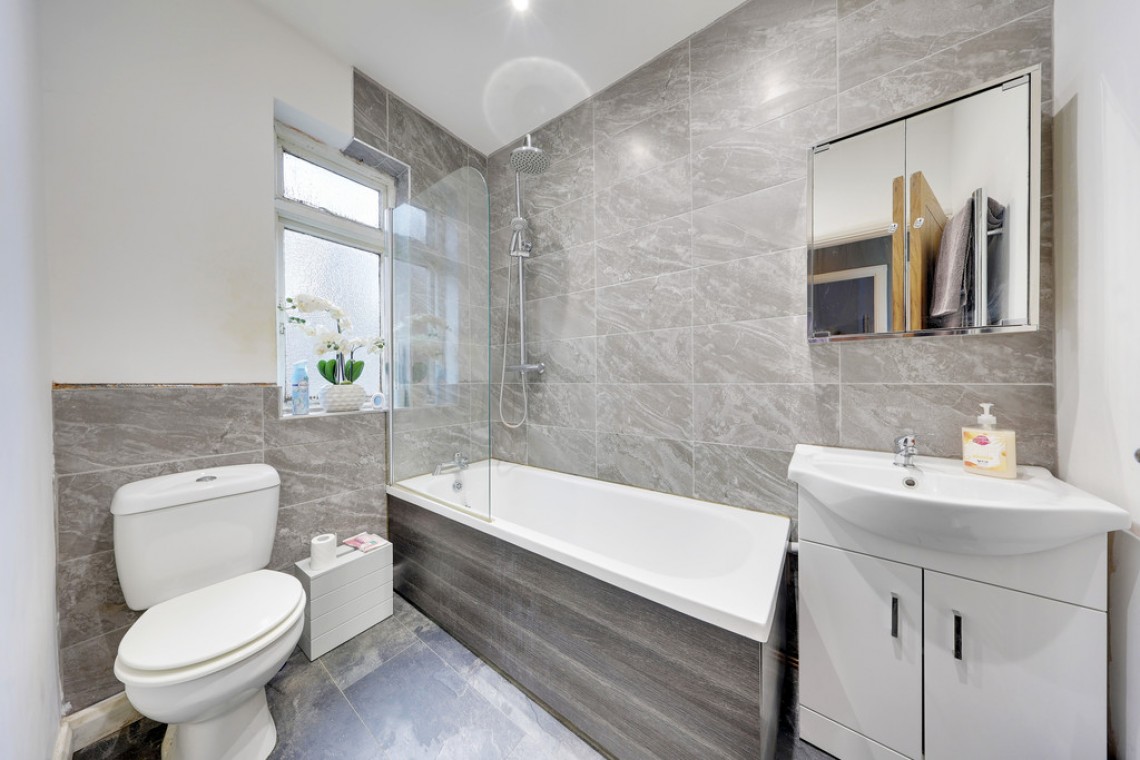 Images for Edmunds Avenue, Orpington EAID:11e514c9f7e99906cb8dd0ceb0e9edcf BID:1