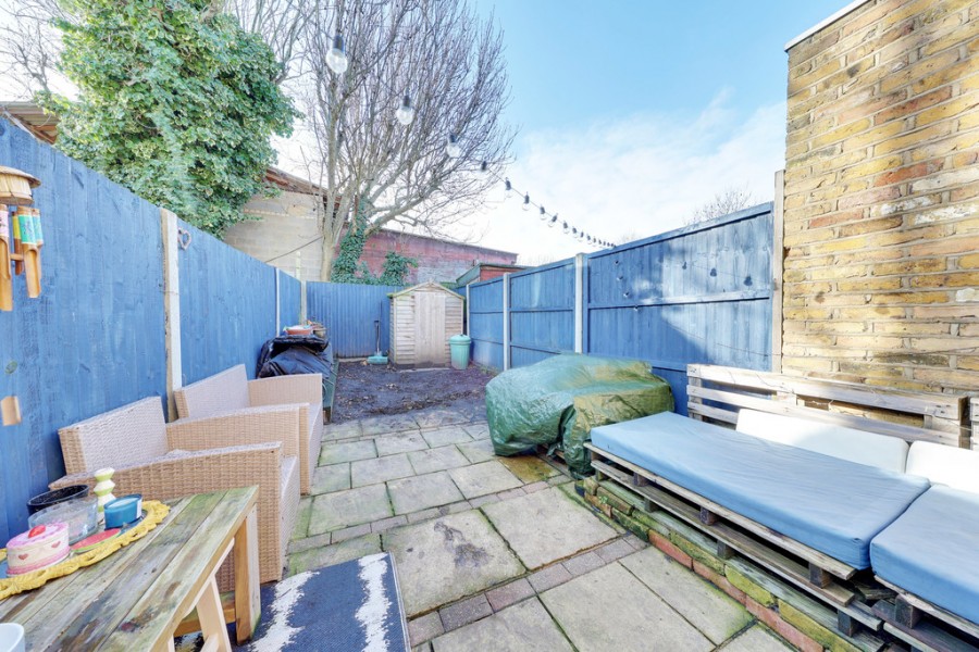 Images for Sanderstead Road, Orpington EAID:11e514c9f7e99906cb8dd0ceb0e9edcf BID:1