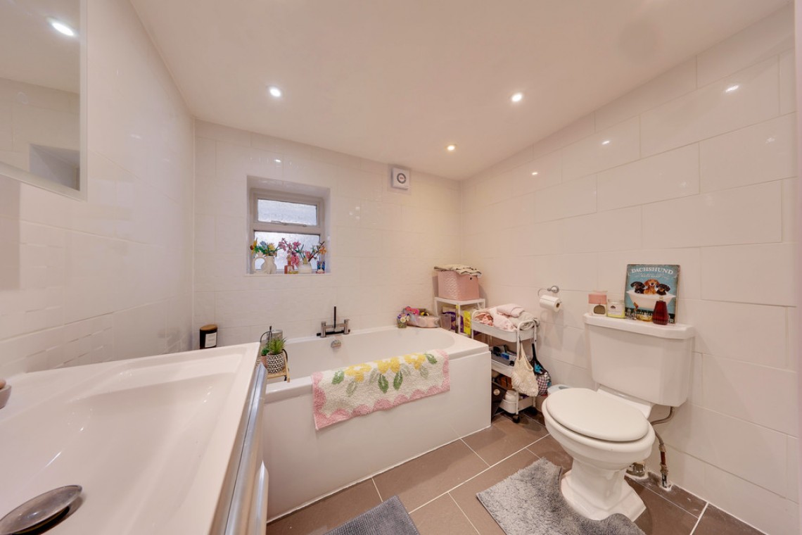 Images for Perry Hall Road, Orpington EAID:11e514c9f7e99906cb8dd0ceb0e9edcf BID:1