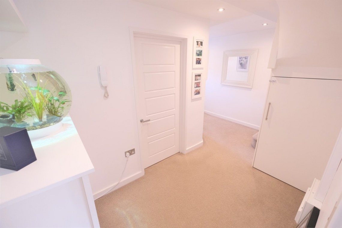 Images for High Street, Green Street Green EAID:11e514c9f7e99906cb8dd0ceb0e9edcf BID:1