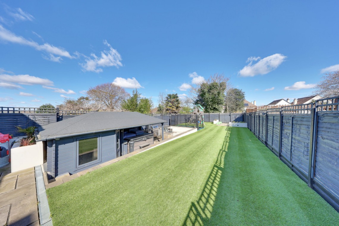 Images for Hillcrest Road, Orpington EAID:11e514c9f7e99906cb8dd0ceb0e9edcf BID:1