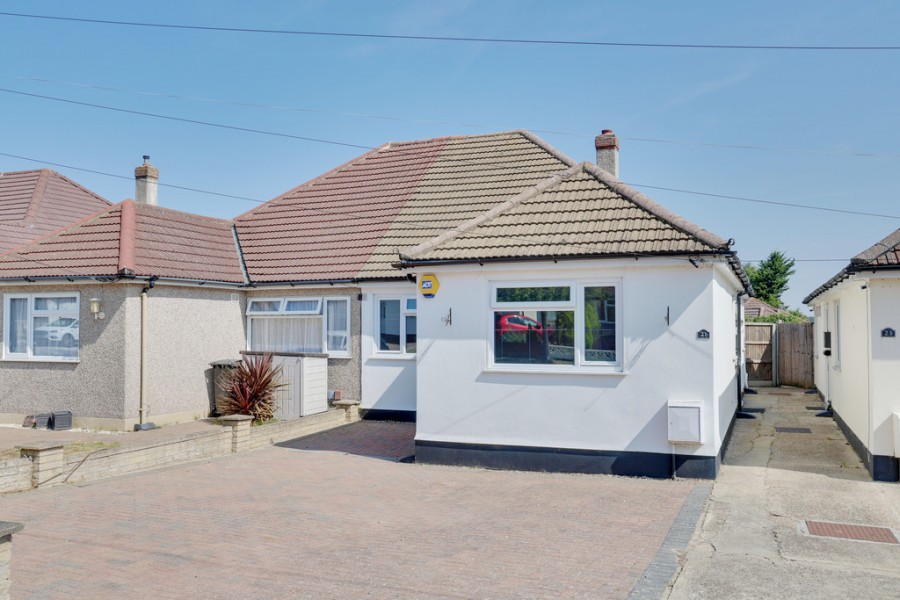 Images for Renton Drive, Orpington EAID:11e514c9f7e99906cb8dd0ceb0e9edcf BID:1