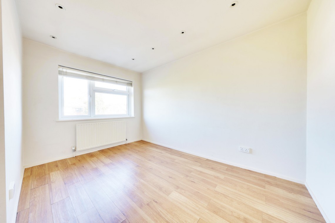 Images for Stowting Road, Orpington EAID:11e514c9f7e99906cb8dd0ceb0e9edcf BID:1