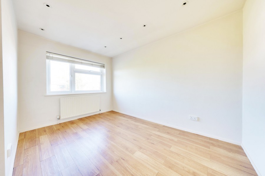 Images for Stowting Road, Orpington EAID:11e514c9f7e99906cb8dd0ceb0e9edcf BID:1