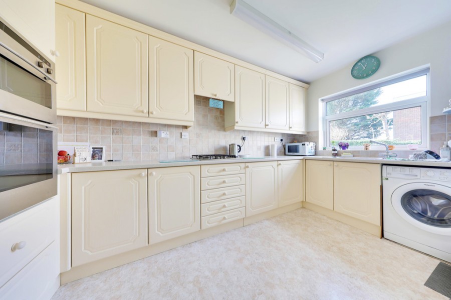 Images for Martindale Avenue, Orpington EAID:11e514c9f7e99906cb8dd0ceb0e9edcf BID:1