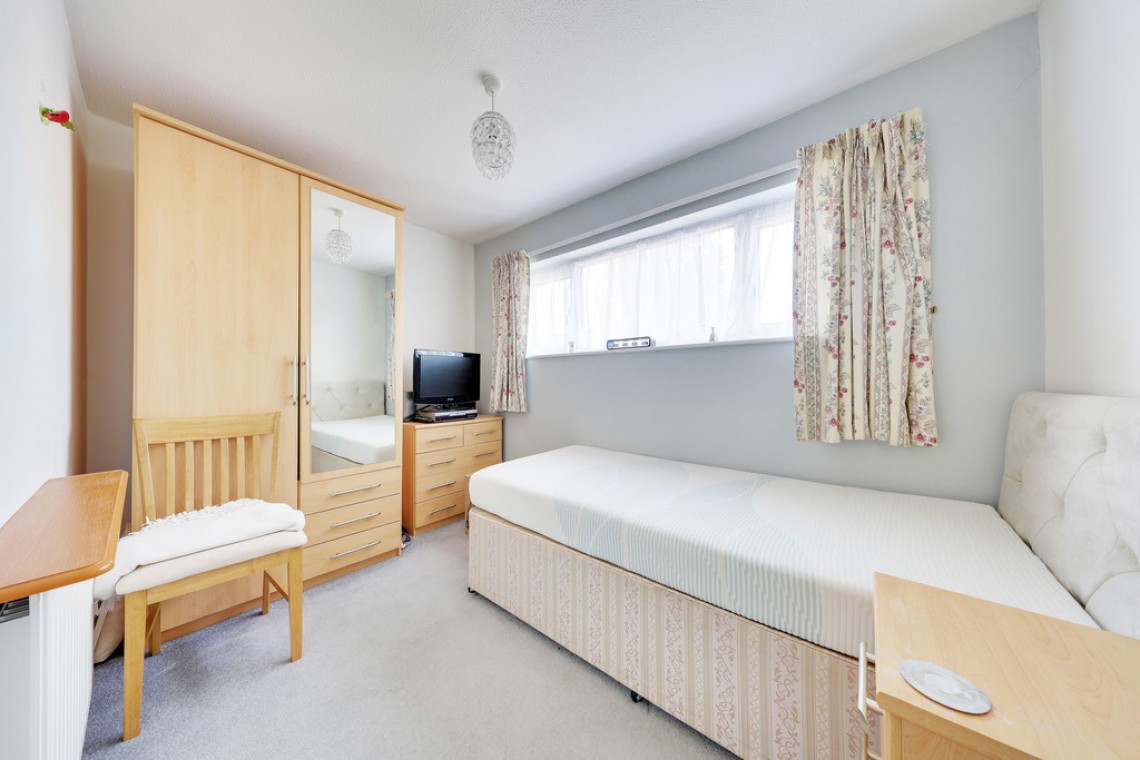 Images for Martindale Avenue, Orpington EAID:11e514c9f7e99906cb8dd0ceb0e9edcf BID:1