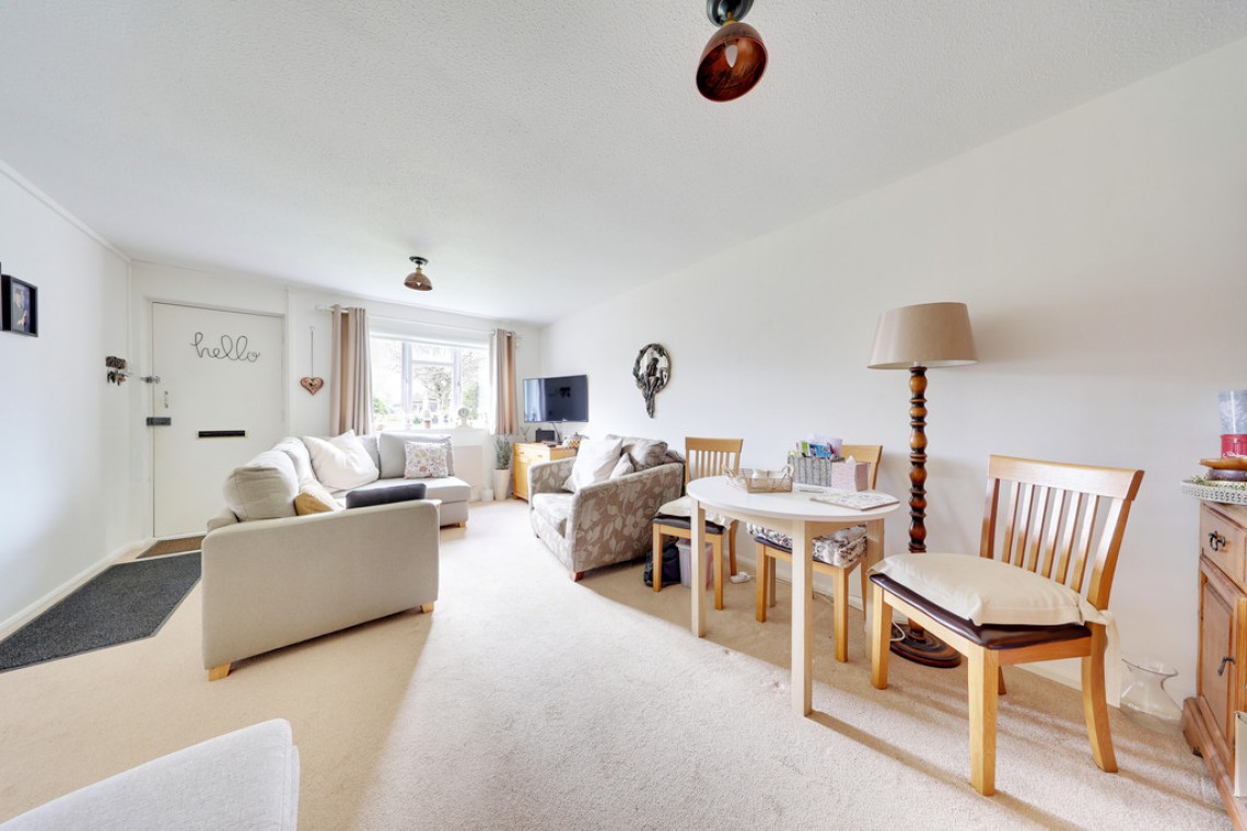 Images for Taylor Close, Orpington EAID:11e514c9f7e99906cb8dd0ceb0e9edcf BID:1