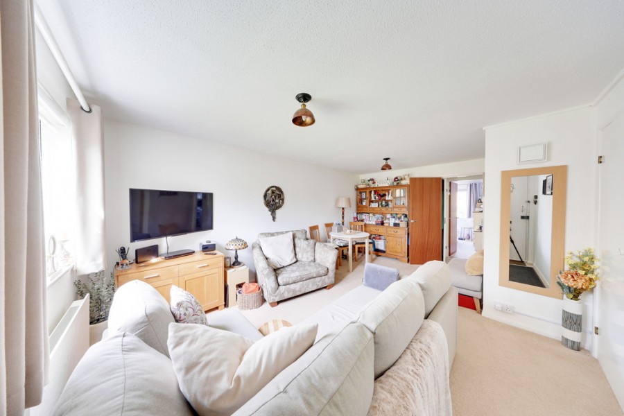 Images for Taylor Close, Orpington EAID:11e514c9f7e99906cb8dd0ceb0e9edcf BID:1