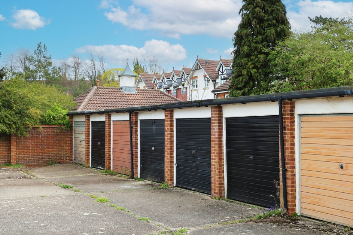 Images for Taylor Close, Orpington EAID:11e514c9f7e99906cb8dd0ceb0e9edcf BID:1