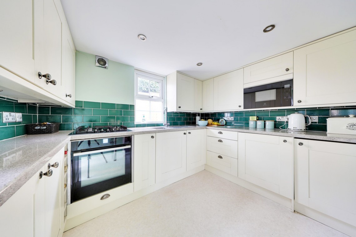 Images for Station Road, Halstead EAID:11e514c9f7e99906cb8dd0ceb0e9edcf BID:1