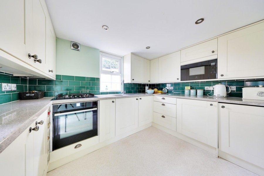 Images for Station Road, Halstead EAID:11e514c9f7e99906cb8dd0ceb0e9edcf BID:1