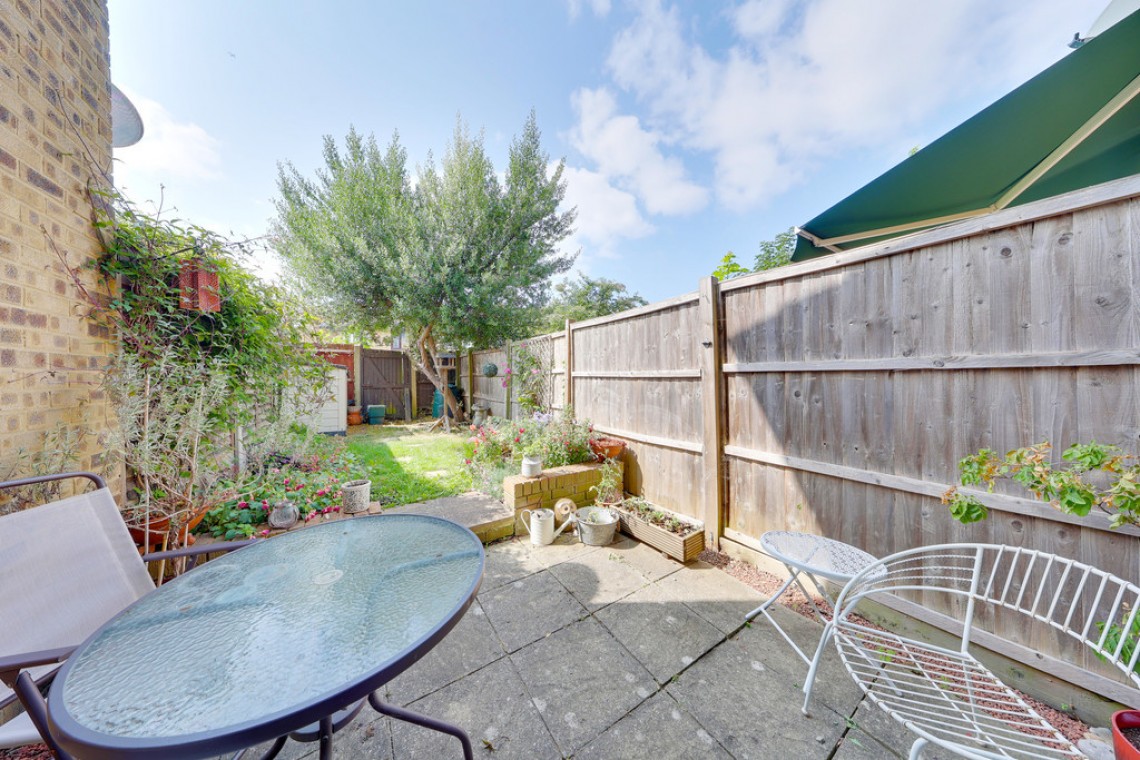 Images for Wren Close, Orpington EAID:11e514c9f7e99906cb8dd0ceb0e9edcf BID:1