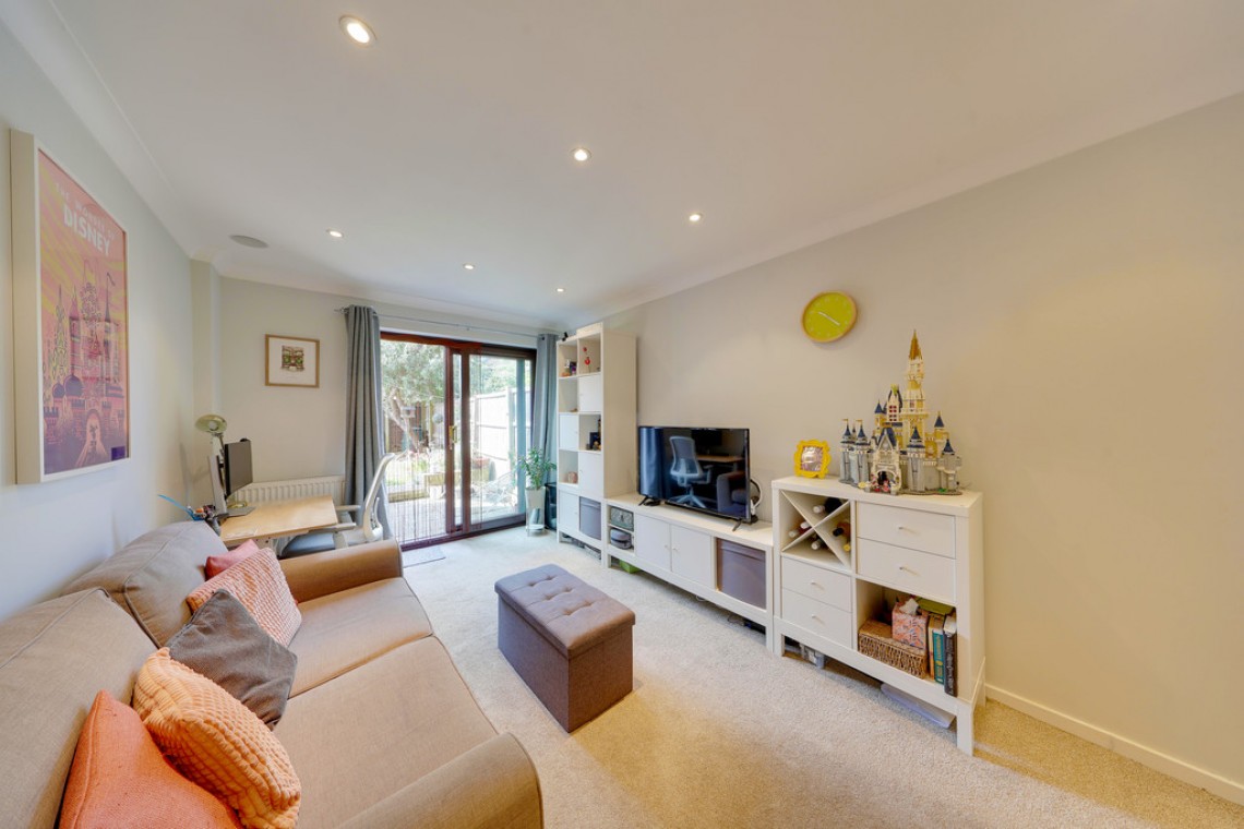 Images for Wren Close, Orpington EAID:11e514c9f7e99906cb8dd0ceb0e9edcf BID:1
