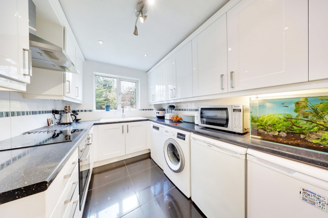 Images for St. Josephs Close, Orpington EAID:11e514c9f7e99906cb8dd0ceb0e9edcf BID:1