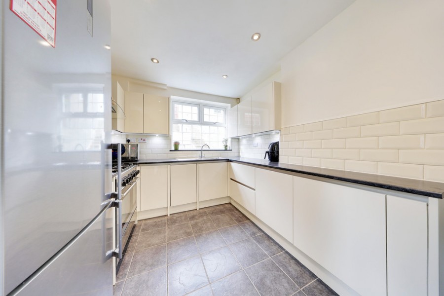 Images for Leesons Hill, Orpington EAID:11e514c9f7e99906cb8dd0ceb0e9edcf BID:1