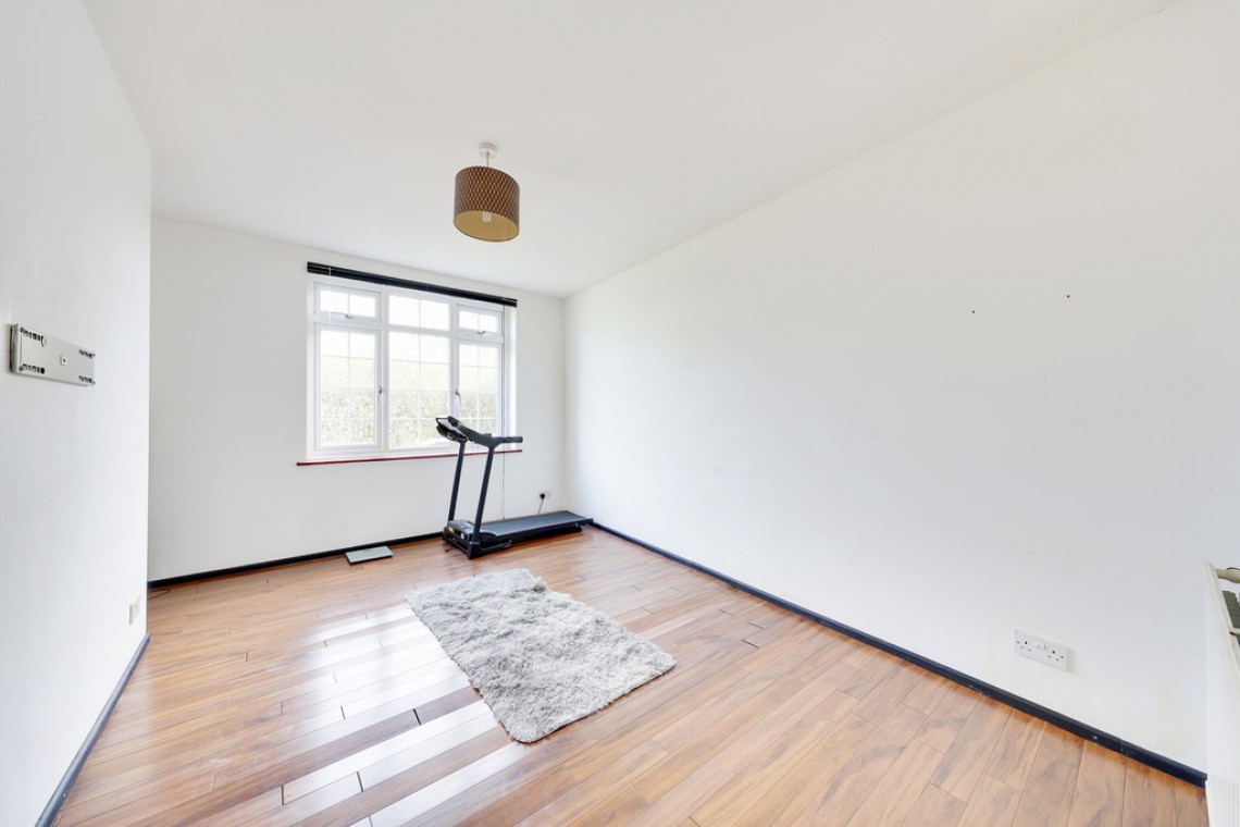 Images for Leesons Hill, Orpington EAID:11e514c9f7e99906cb8dd0ceb0e9edcf BID:1