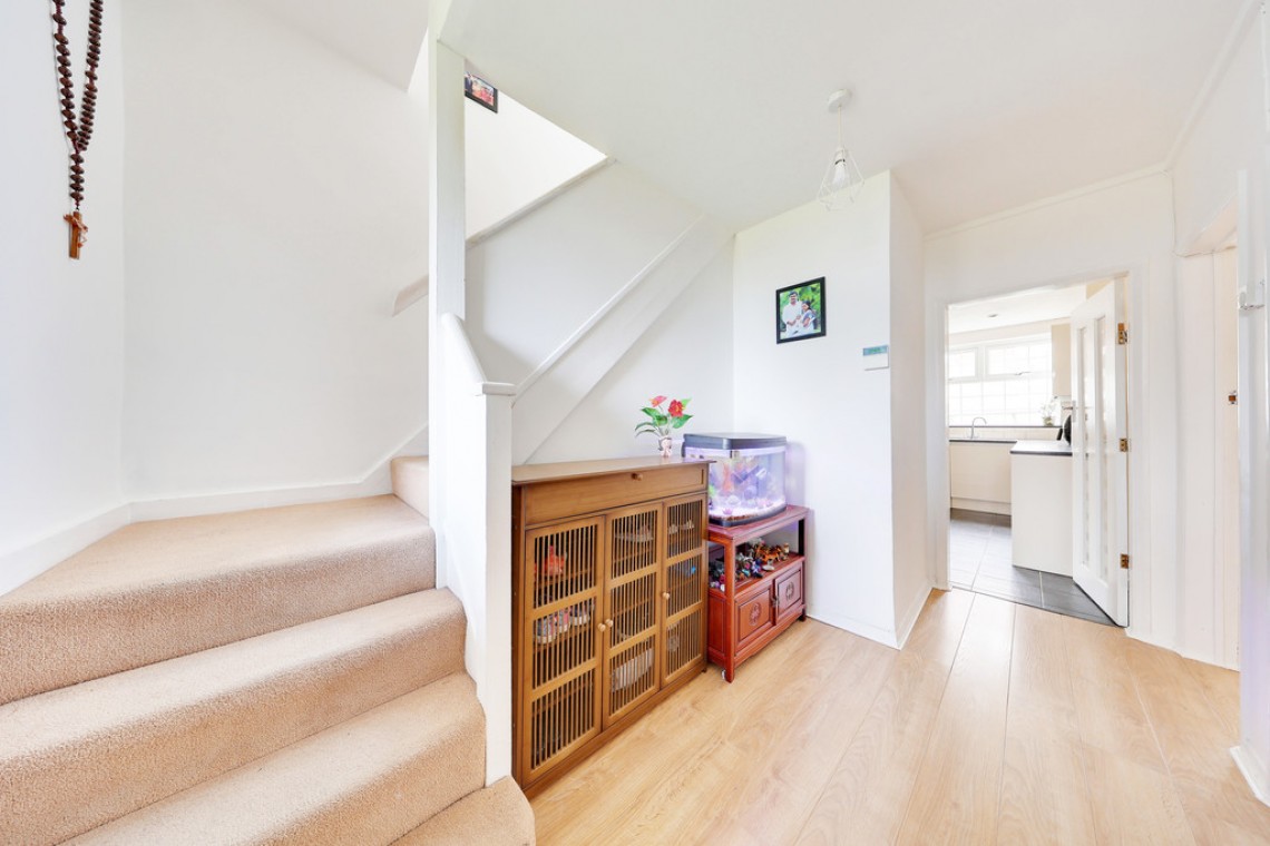 Images for Leesons Hill, Orpington EAID:11e514c9f7e99906cb8dd0ceb0e9edcf BID:1