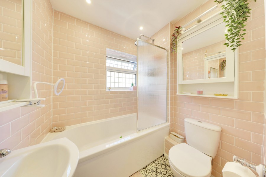 Images for Ravensbury Road, Orpington EAID:11e514c9f7e99906cb8dd0ceb0e9edcf BID:1