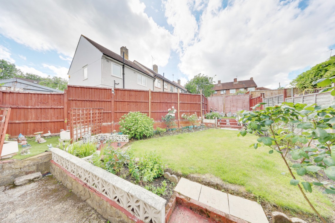 Images for Clarendon Grove, Orpington EAID:11e514c9f7e99906cb8dd0ceb0e9edcf BID:1