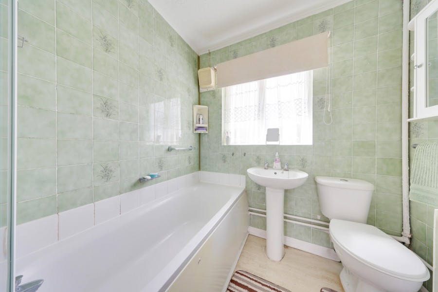 Images for Clarendon Grove, Orpington EAID:11e514c9f7e99906cb8dd0ceb0e9edcf BID:1
