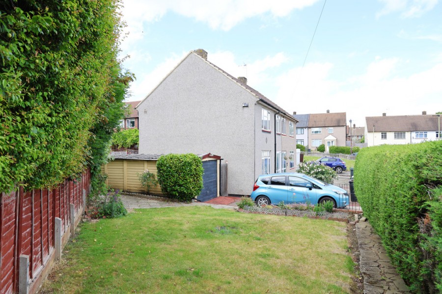 Images for Clarendon Grove, Orpington EAID:11e514c9f7e99906cb8dd0ceb0e9edcf BID:1