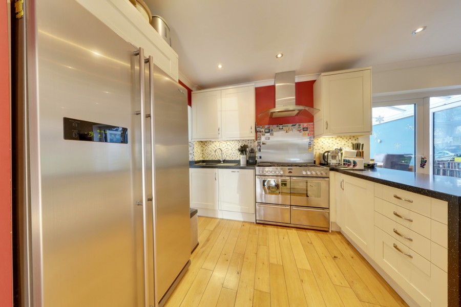 Images for Hillcrest Road, Orpington EAID:11e514c9f7e99906cb8dd0ceb0e9edcf BID:1