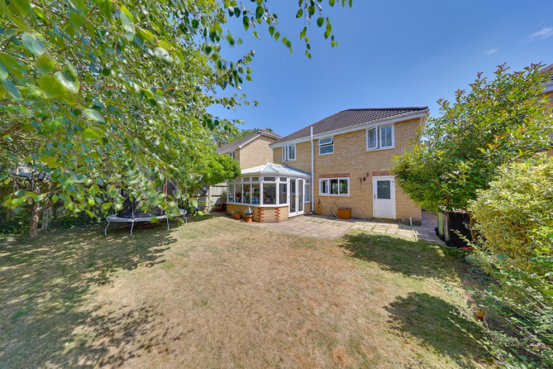 Images for Holywell Close, Orpington EAID:11e514c9f7e99906cb8dd0ceb0e9edcf BID:1