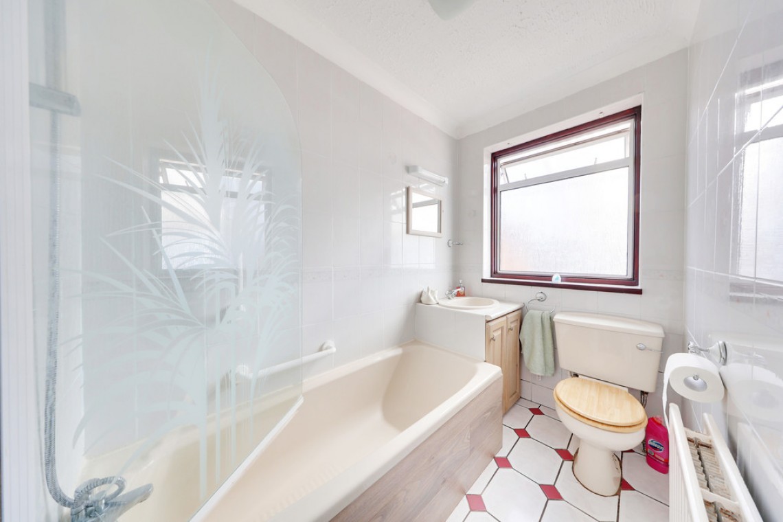 Images for Oakdene Road, Orpington EAID:11e514c9f7e99906cb8dd0ceb0e9edcf BID:1