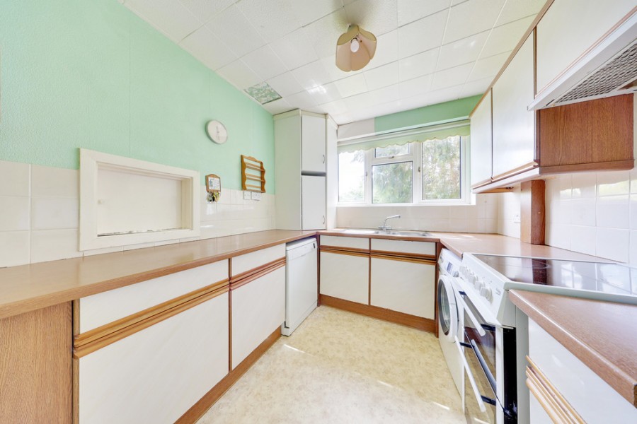 Images for Newstead Avenue, Orpington EAID:11e514c9f7e99906cb8dd0ceb0e9edcf BID:1