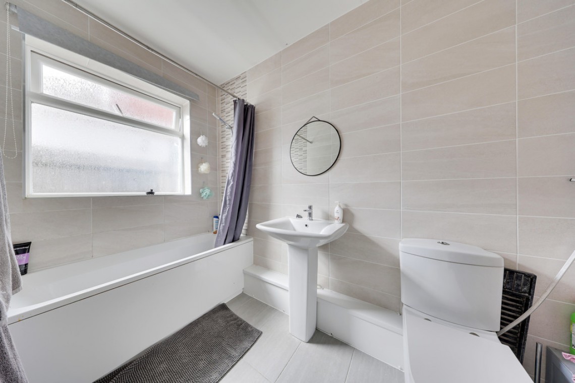 Images for Somerden Road, Orpington EAID:11e514c9f7e99906cb8dd0ceb0e9edcf BID:1