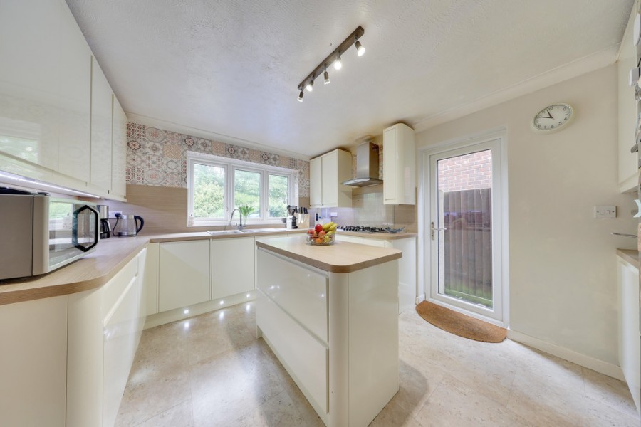 Images for Hilborough Way, Orpington EAID:11e514c9f7e99906cb8dd0ceb0e9edcf BID:1
