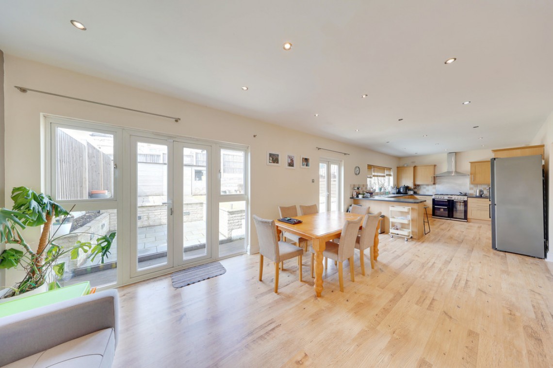 Images for Edmunds Avenue, Orpington EAID:11e514c9f7e99906cb8dd0ceb0e9edcf BID:1