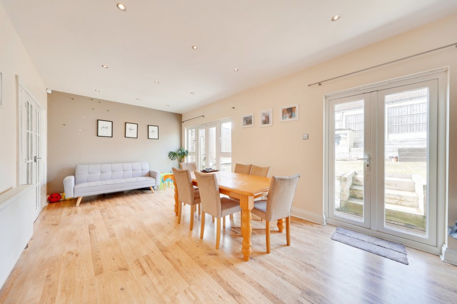 Images for Edmunds Avenue, Orpington EAID:11e514c9f7e99906cb8dd0ceb0e9edcf BID:1