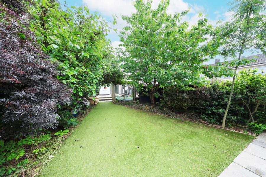Images for Meath Close, Orpington EAID:11e514c9f7e99906cb8dd0ceb0e9edcf BID:1