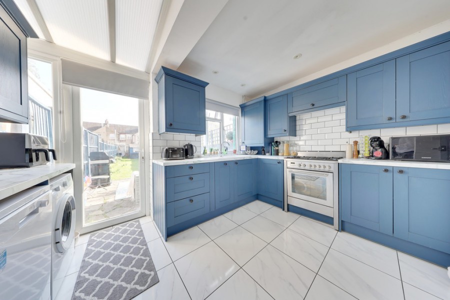 Images for Meadow View, Orpington EAID:11e514c9f7e99906cb8dd0ceb0e9edcf BID:1