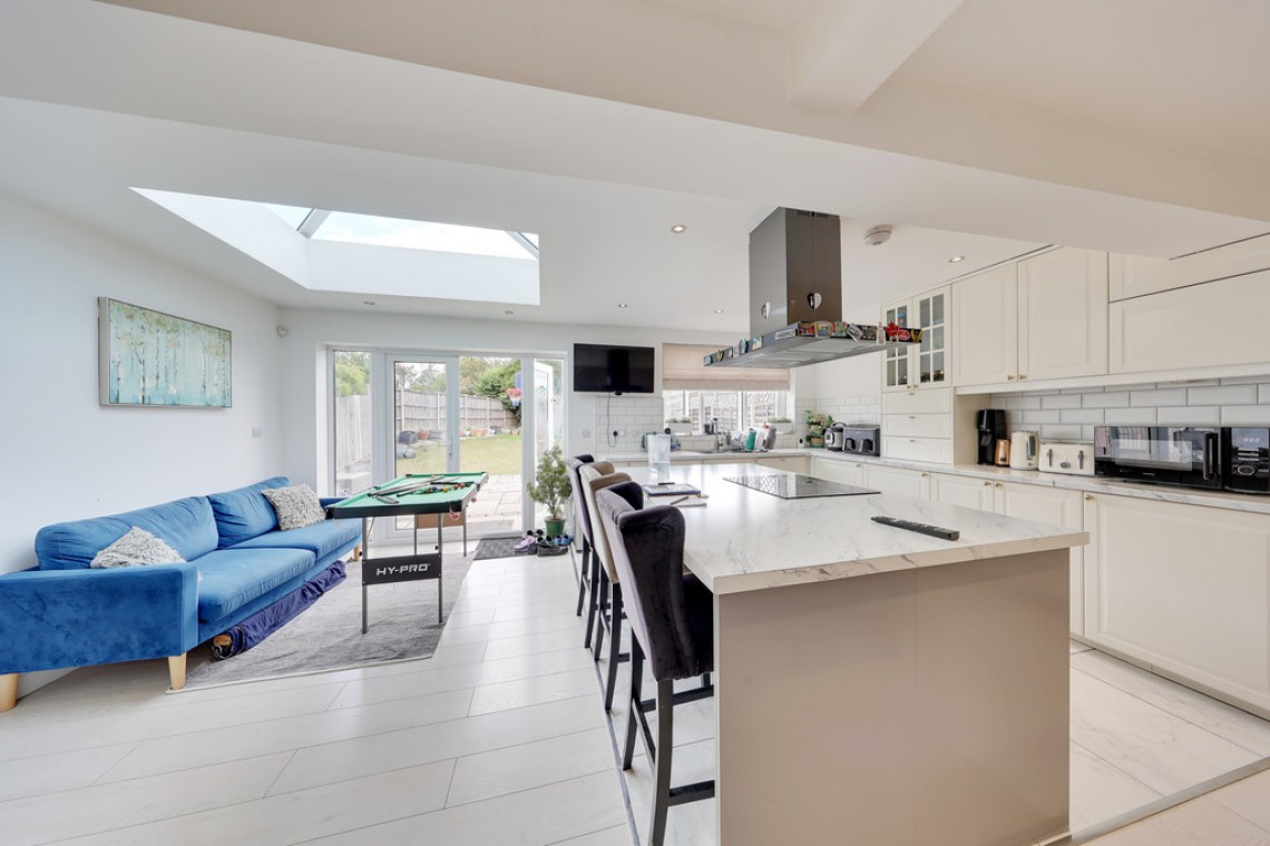 Images for Blenheim Road, Orpington EAID:11e514c9f7e99906cb8dd0ceb0e9edcf BID:1