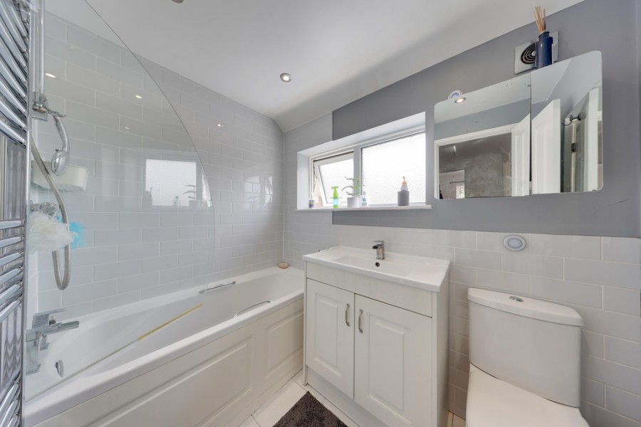 Images for Blenheim Road, Orpington EAID:11e514c9f7e99906cb8dd0ceb0e9edcf BID:1