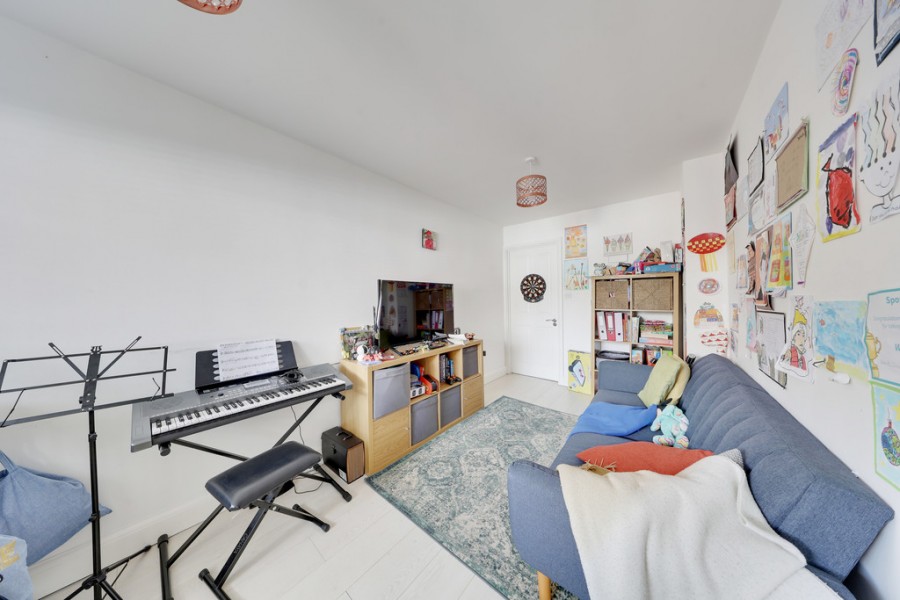 Images for Blenheim Road, Orpington EAID:11e514c9f7e99906cb8dd0ceb0e9edcf BID:1