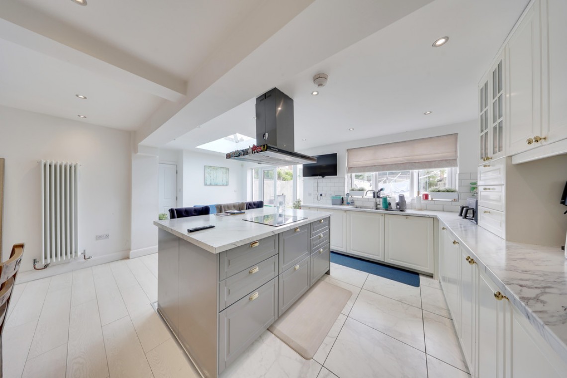 Images for Blenheim Road, Orpington EAID:11e514c9f7e99906cb8dd0ceb0e9edcf BID:1