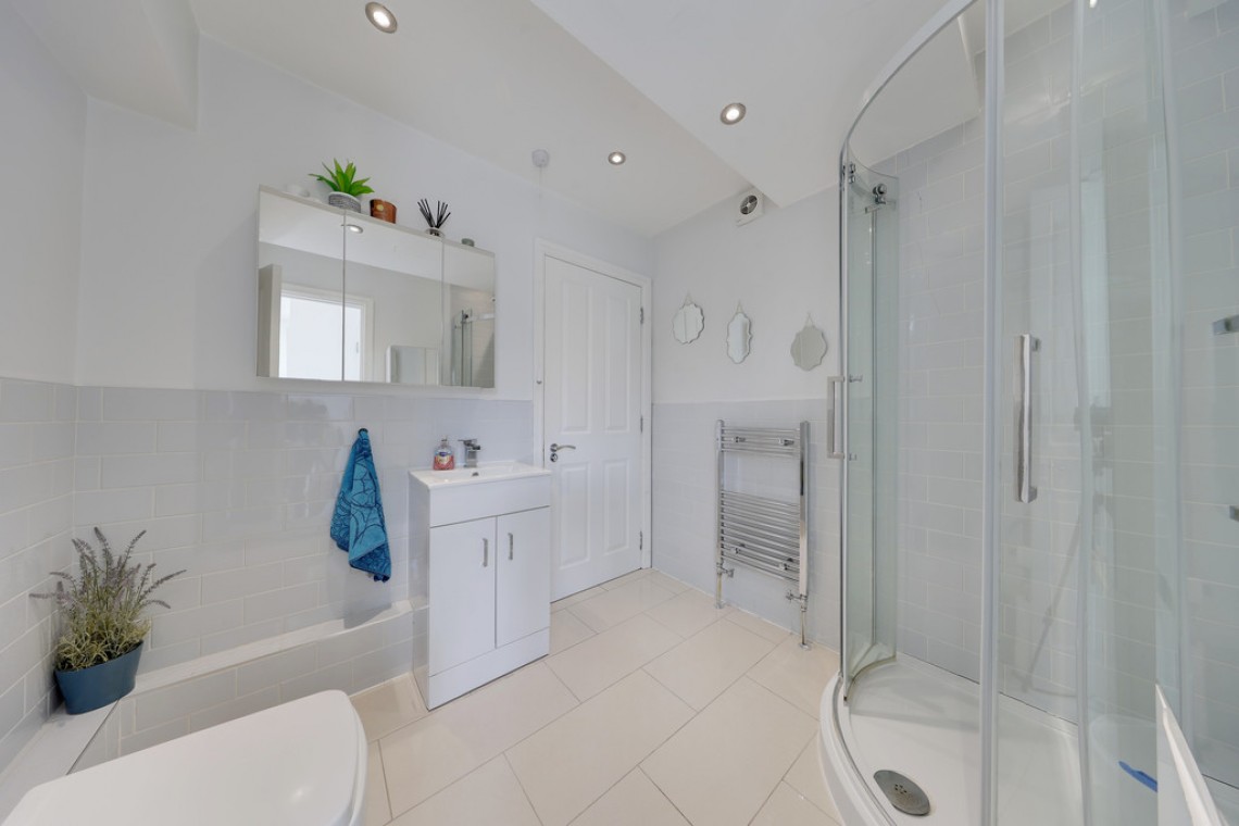 Images for Blenheim Road, Orpington EAID:11e514c9f7e99906cb8dd0ceb0e9edcf BID:1