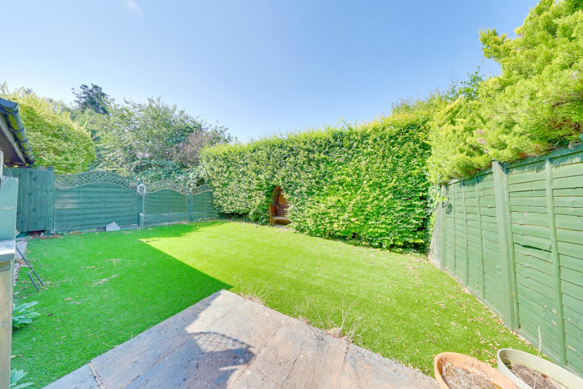 Images for Goldfinch Close, Orpington EAID:11e514c9f7e99906cb8dd0ceb0e9edcf BID:1